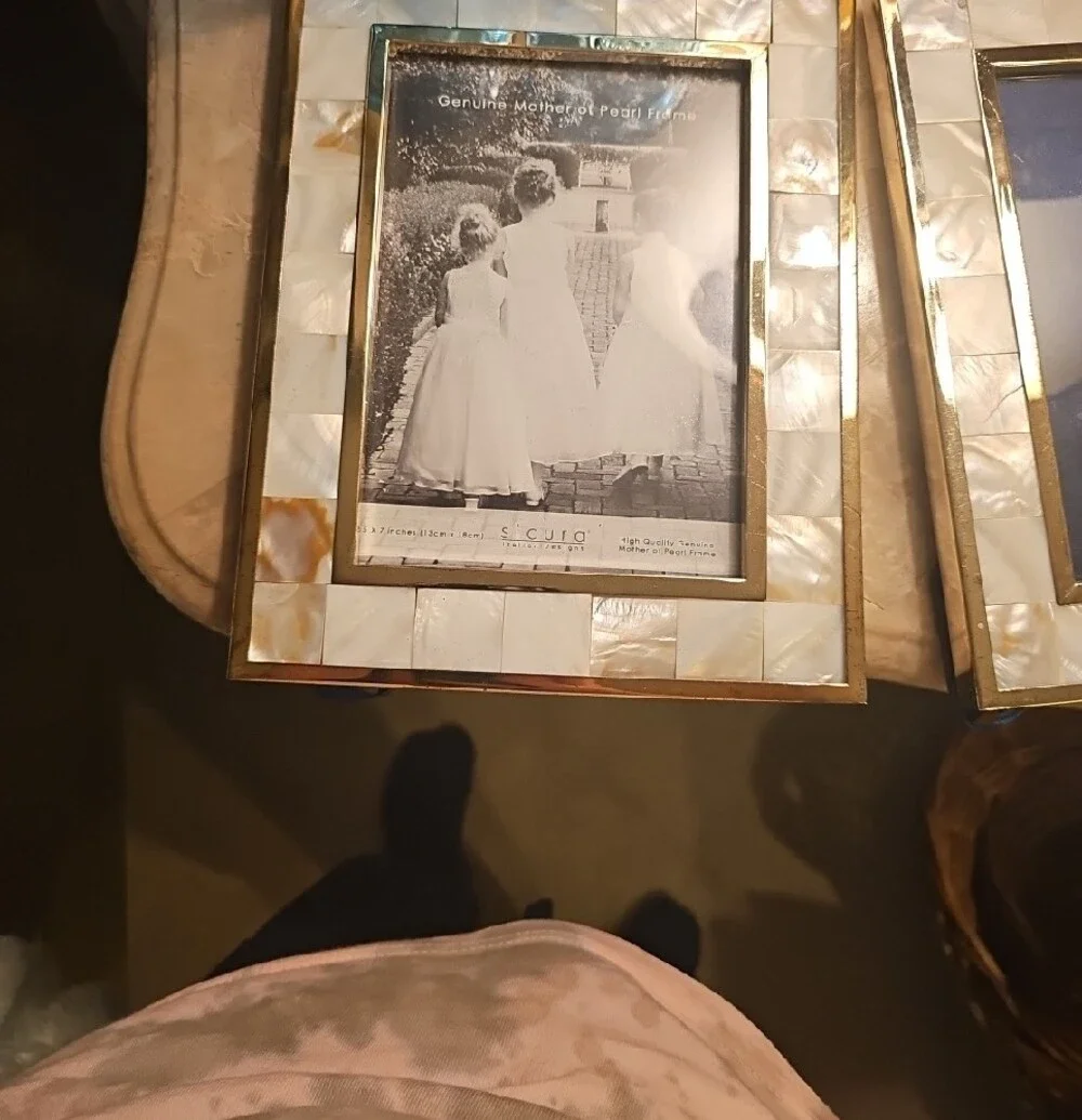 Set Of 2 Genuine Mother of Pearl Inlay Picture Frames - White & Gold